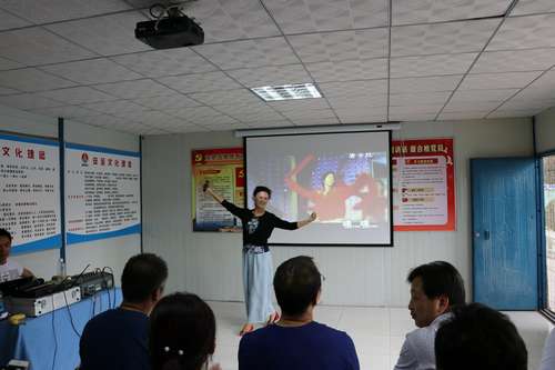 澄合分公司“我們節(jié)日.七夕”詩(shī)歌會(huì)走進(jìn)施工一線(xiàn)