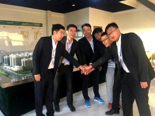 夢(mèng)想，堅(jiān)持，輝煌