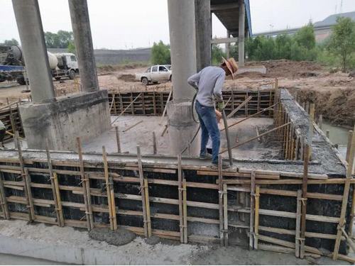 洗選煤運(yùn)營公司檸條塔運(yùn)營項(xiàng)目部雨季“三防”工作落到實(shí)處確保安全度汛