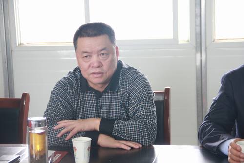 陜煤集團總經理助理、建設集團聯(lián)合黨委書記、董事長寧興剛節(jié)日期間深入銅煤公司施工生產一線視察慰問