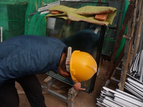 “安全、質(zhì)量、環(huán)?！比荦R下以優(yōu)異的成績(jī)迎接“十九大”的勝利召開