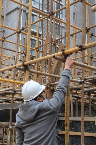 看，這才是共產(chǎn)黨員正確的打開方式