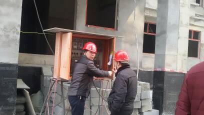 天工公司土建十一部捆綁安全重在行動(dòng)