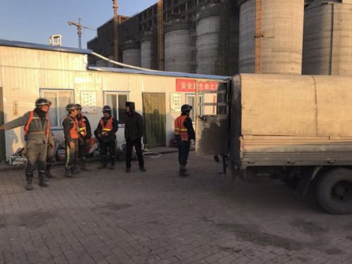 機電安裝公司小保當(dāng)項目部礦井管路搶修記