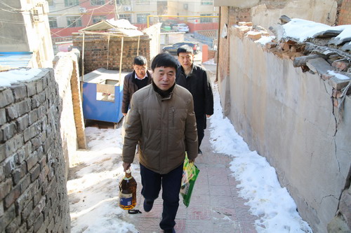 年終送溫暖  關(guān)愛沁心田