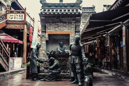 古城，春光里我向你走來(lái)