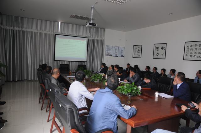 掘進公司認真?zhèn)鬟_建設集團一季度市場開發(fā)工作會精神