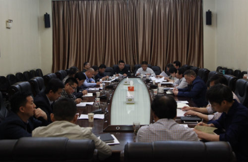 建設(shè)集團召開打造“掘進(jìn)鐵軍”專題研討會