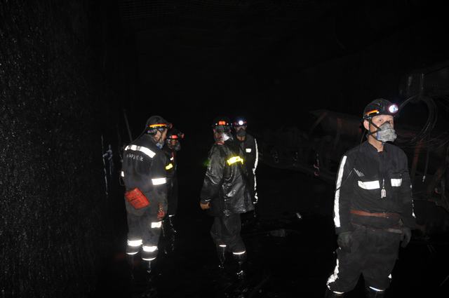 掘進公司小保當(dāng)項目部112201外回風(fēng)順槽精準(zhǔn)貫通