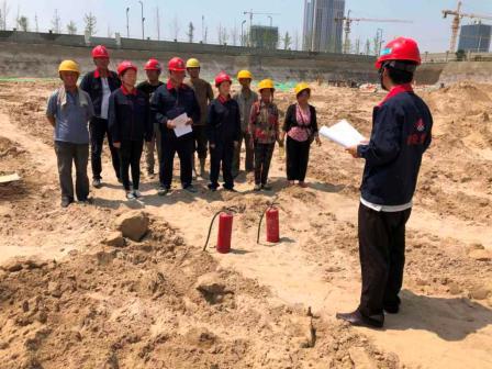 陜煤建設(shè)地基分公司二項(xiàng)目部加強(qiáng)防火意識(shí)開展消防演練