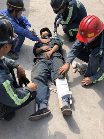 陜煤建設機電安裝公司曹家灘項目部開展事故應急演練