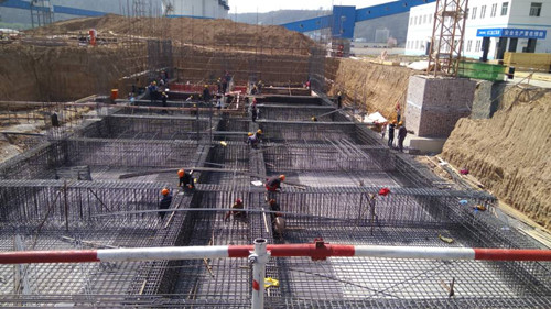 陜煤建設(shè)天工公司土建七部彬長(zhǎng)鐵運(yùn)公司辦公樓工程優(yōu)質(zhì)高效樹形象