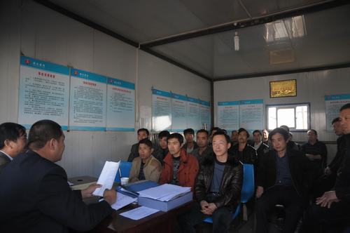 陜煤建設(shè)掘進(jìn)公司：上班前，先來一堂安全課