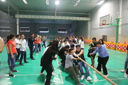 陜煤建設(shè)天工、設(shè)計、大秦置業(yè)、咸陽公司聯(lián)合舉辦迎國慶 “拔河”聯(lián)誼賽