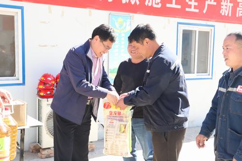 司正林深入礦建二公司車村項目部、天工瑞能項目部走訪慰問