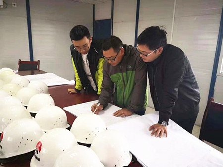 陜煤建設(shè)漢中分公司“師帶徒”帶出人才成長(zhǎng)新路子