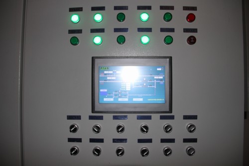 陜煤建設(shè)銅煤公司全力以赴實(shí)現(xiàn)銅煤1#、2#住宅小區(qū)正常供暖