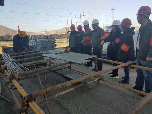 陜煤建設韓城分公司職工代表隱患排查亮點多