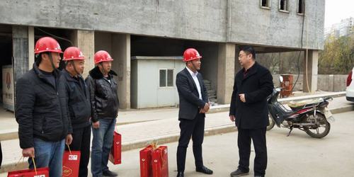 陜煤建設(shè)集團工會冬日溫暖送一線