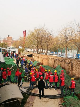 人心齊、泰山移，團(tuán)結(jié)就是力量