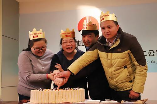 陜煤建設(shè)礦建二公司：黨的旗幟飄揚在一線