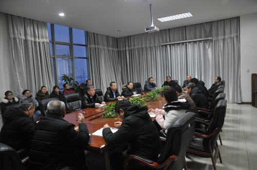 陜煤建設(shè)掘進(jìn)公司:新年首個晨會收假收心鼓干勁