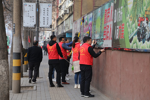 學(xué)雷鋒，青年在行動(dòng)