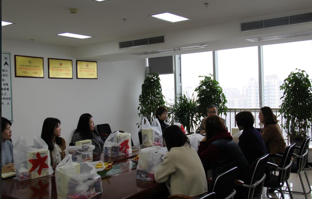 助力雙特百億 巾幗不讓須眉