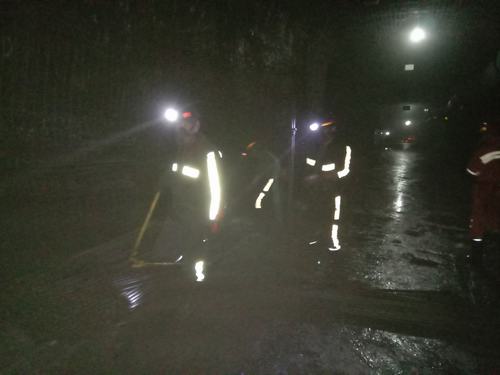 陜煤建設(shè)掘進(jìn)公司:小保當(dāng)項(xiàng)目部112201輔運(yùn)順槽貫通紀(jì)實(shí)