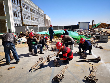 陜煤建設(shè)天工公司土建十七部的“勞動(dòng)致富路”