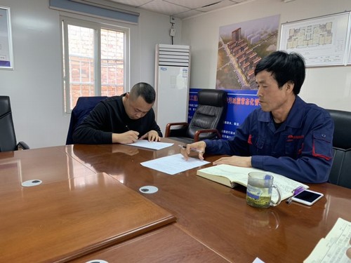 陜煤建設(shè)銅煤公司干部職工立下軍令狀，打好百日會(huì)戰(zhàn)攻堅(jiān)戰(zhàn)