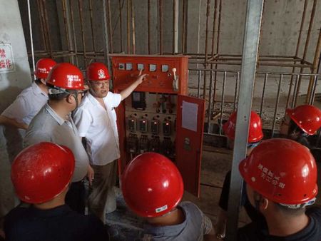 陜煤建設天工公司：現(xiàn)場互動+座談交流=夯實員工實力