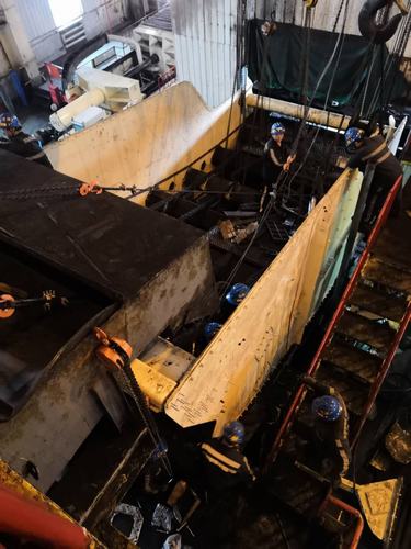 陜煤建設(shè)洗選煤運(yùn)營(yíng)公司洗煤廠運(yùn)營(yíng)項(xiàng)目部： 奮戰(zhàn)“7天”大檢修   助力安全生產(chǎn)后勁足