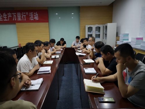 陜煤建設(shè)掘進(jìn)公司：勇奪紅柳林礦“涉?！卑踩位顒?dòng)桂冠