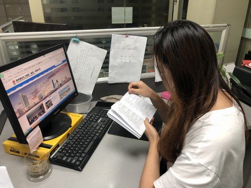 陜煤建設(shè)礦建二公司：應(yīng)知必會(huì)口袋書(shū)成為黨員“掌中寶”