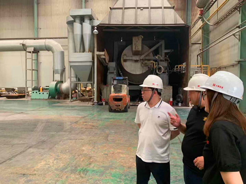 陜煤建設(shè)物資公司與陜西大秦鋁業(yè)有限責(zé)任公司進行業(yè)務(wù)洽談