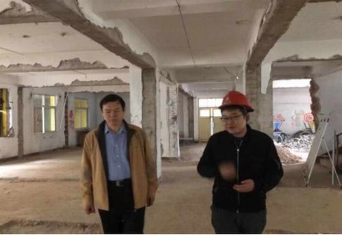 陜煤實業(yè)集團領導檢查陜煤建設咸陽分公司承建的西煤機單身樓醫(yī)護養(yǎng)老項目