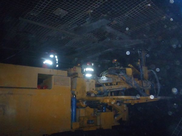 陜煤建設(shè)掘進(jìn)公司：多措并舉攻克“一機雙巷”工藝難關(guān)