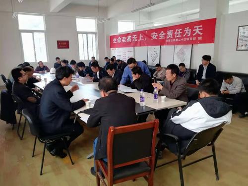 銅煤一、二號(hào)住宅小區(qū)最后一棟住宅樓順利通過竣工驗(yàn)收！