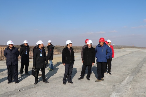 靖神鐵路公司領(lǐng)導蒞臨路橋分公司靖神鐵路項目部檢查