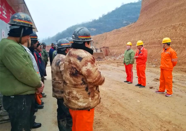 陜煤建設礦建三公司崔木項目部：精準發(fā)力 打好冬季安全生產(chǎn)攻堅戰(zhàn)