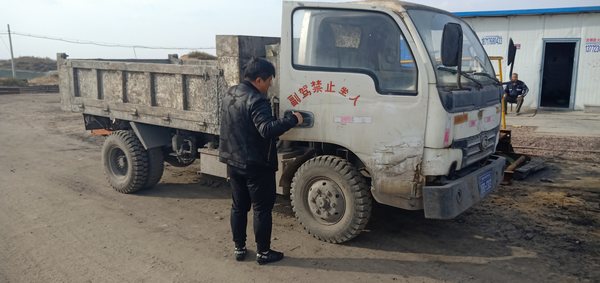 陜煤建設(shè)掘進(jìn)公司:保障運(yùn)輸設(shè)備性能?chē)?yán)把運(yùn)輸安全關(guān)