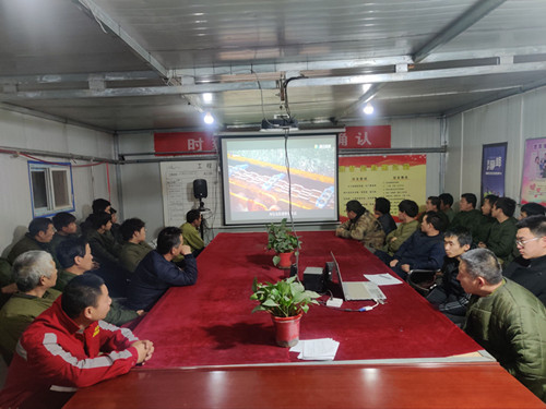 陜煤建設(shè)機(jī)電安裝公司曹家灘項(xiàng)目部多舉措確?！傲汶[患”