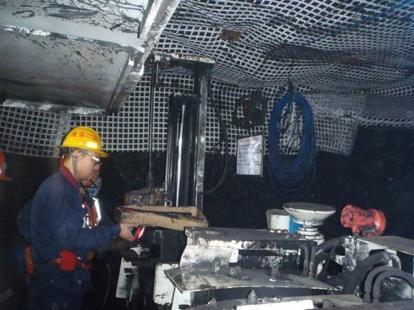 陜煤建設(shè)掘進(jìn)公司:“笨鐵疙瘩”帶來(lái)的工藝升級(jí)