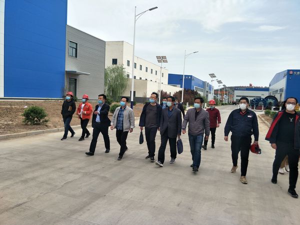 彬長礦業(yè)有限公司生產(chǎn)服務(wù)中心二期工業(yè)場地豎向道路及排雨水工程通過竣工驗(yàn)收