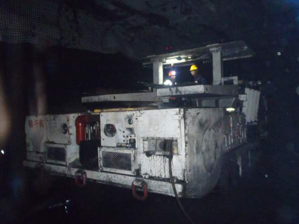 陜煤建設(shè)掘進(jìn)公司：紅柳林44204膠、輔運(yùn)順槽及切眼工程順利開工