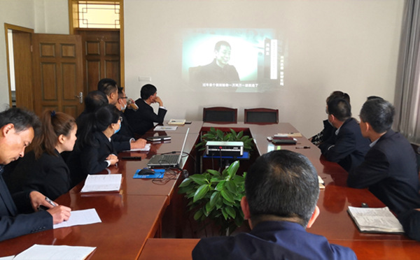 陜煤建設(shè)礦建三公司組織觀看《利劍高懸  警鐘長(zhǎng)鳴》警示教育片