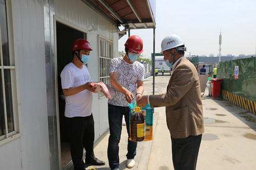 天工公司“五一”勞動節(jié)走訪慰問一線員工