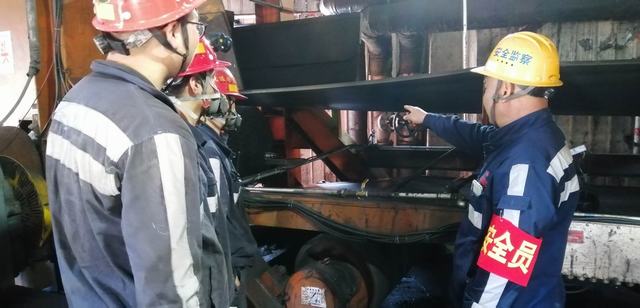 陜煤建設(shè)洗選煤運營公司“紅袖章”筑牢安全生產(chǎn)“防護墻”