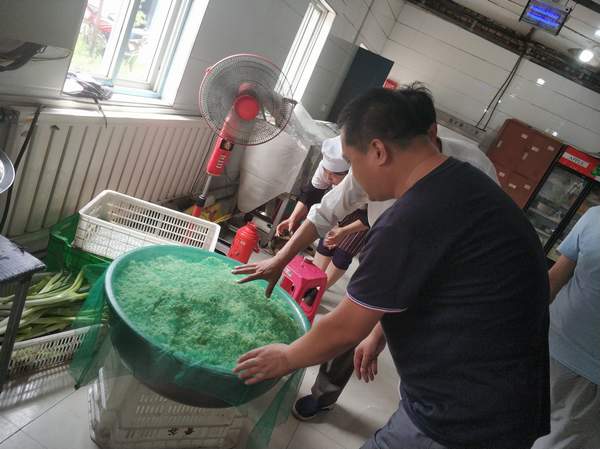 陜煤建設掘進公司:吃住行三駕并驅(qū) 讓員工幸福工作